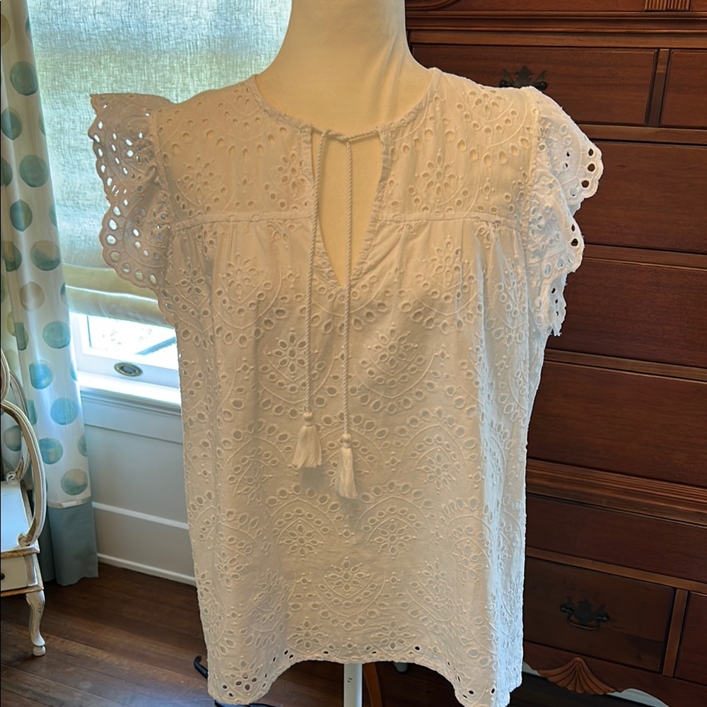 Vineyard Vines White Eyelet Lace Women's Top